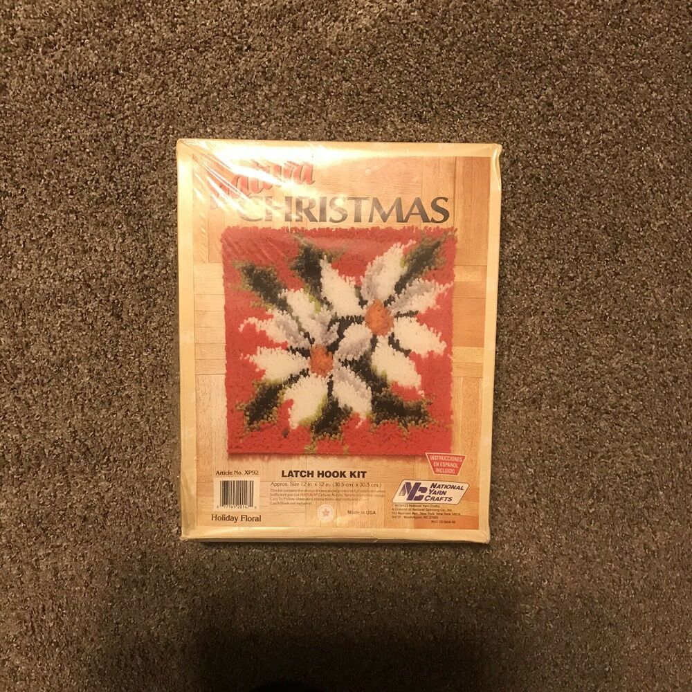 Natura Christmas Latch Hook Kit Holiday Floral National Yarn Crafts New‎ In Box